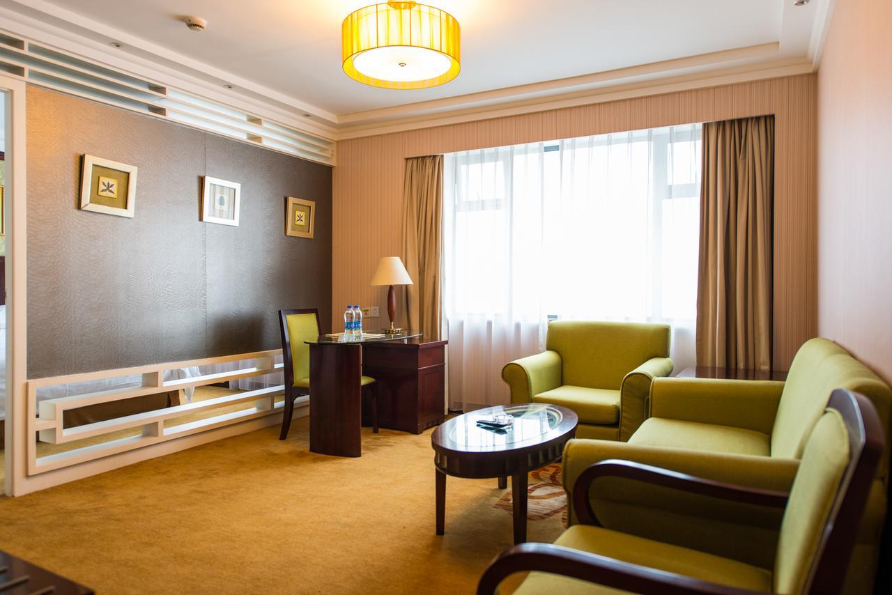 Vienna International Hotel Shanghai Train Station Ngoại thất bức ảnh